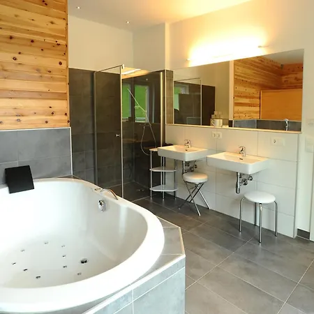 公寓 Penthouse Alpine Living Direkt An Der Skipiste By Schladmingurlaub 恩斯塔尔豪斯